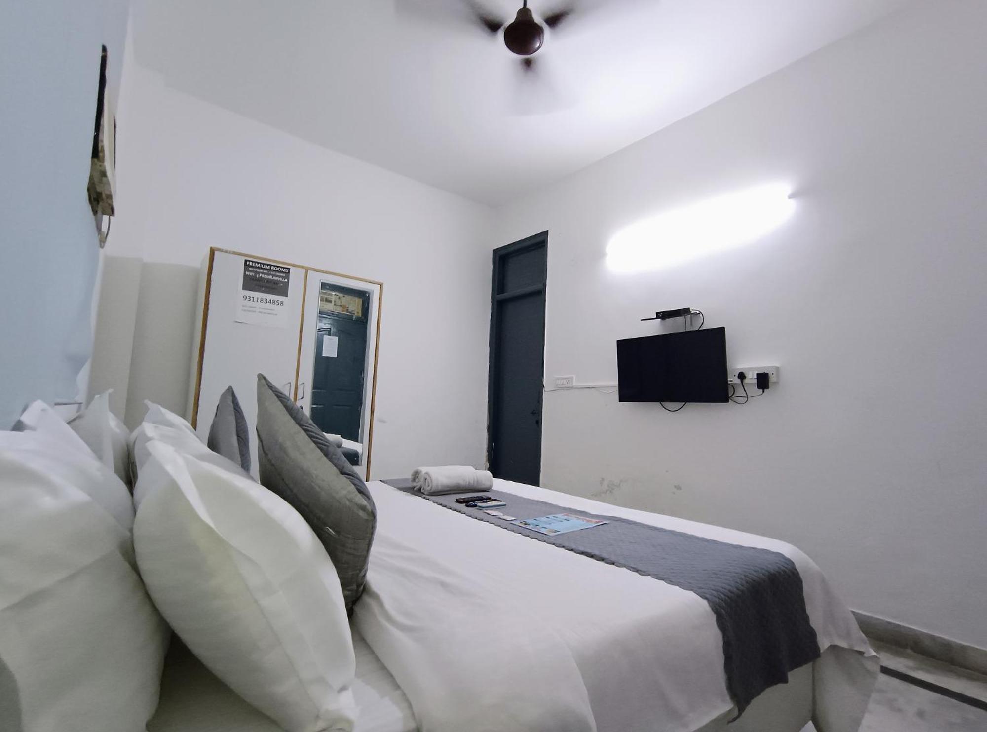 Hotel Hauz Khas Fort View Nowe Delhi Zewnętrze zdjęcie