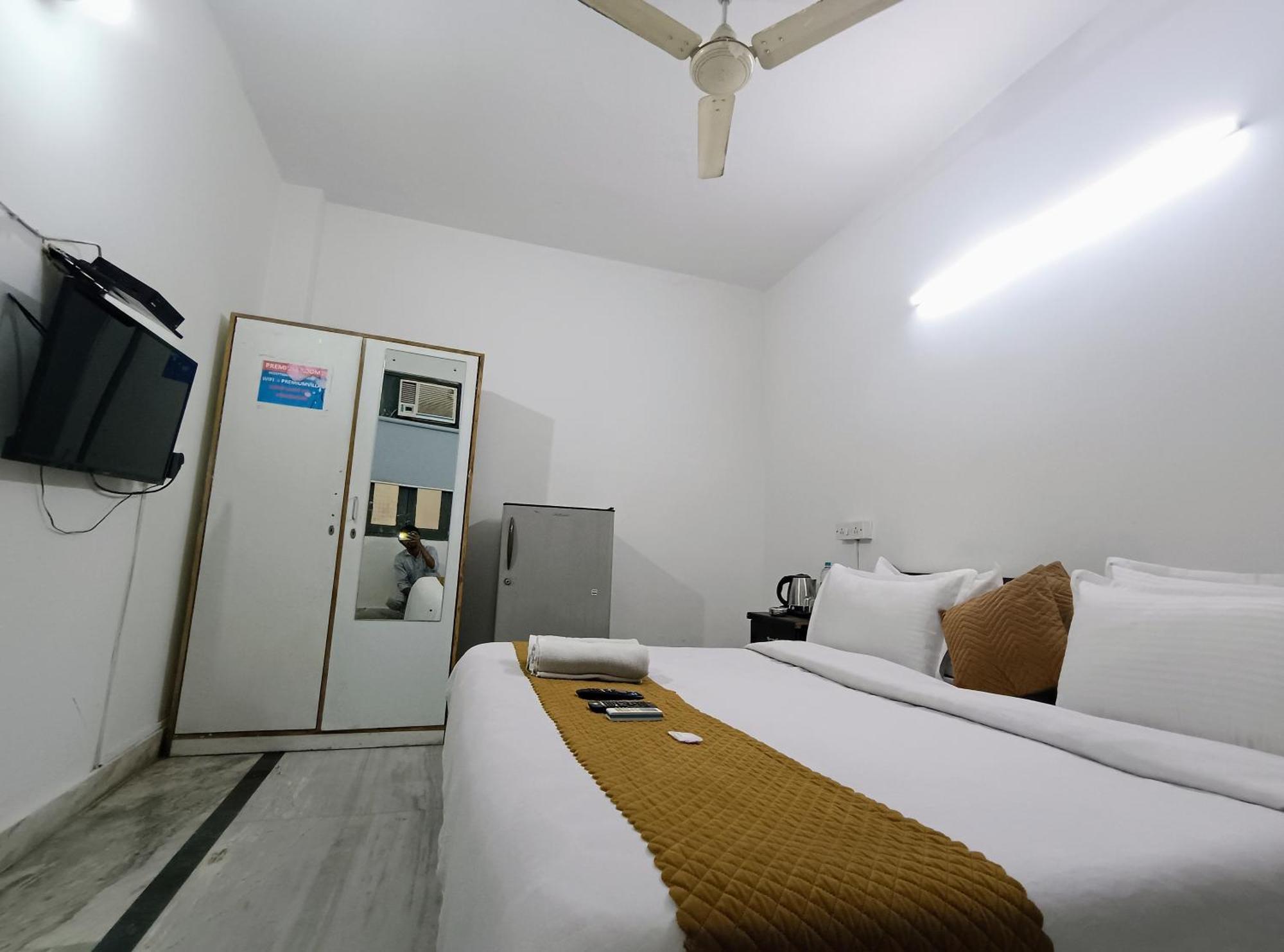 Hotel Hauz Khas Fort View Nowe Delhi Zewnętrze zdjęcie