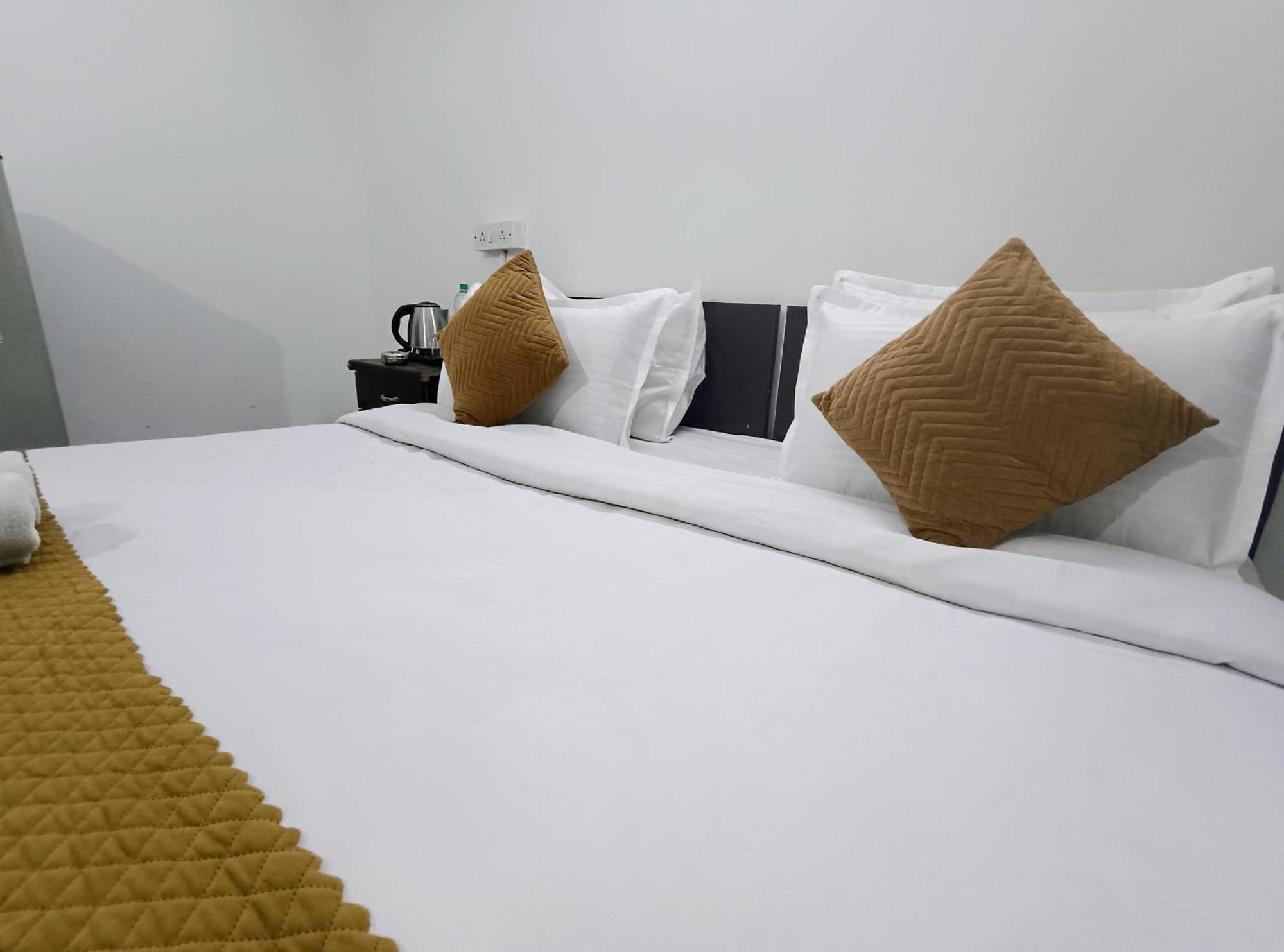 Hotel Hauz Khas Fort View Nowe Delhi Zewnętrze zdjęcie