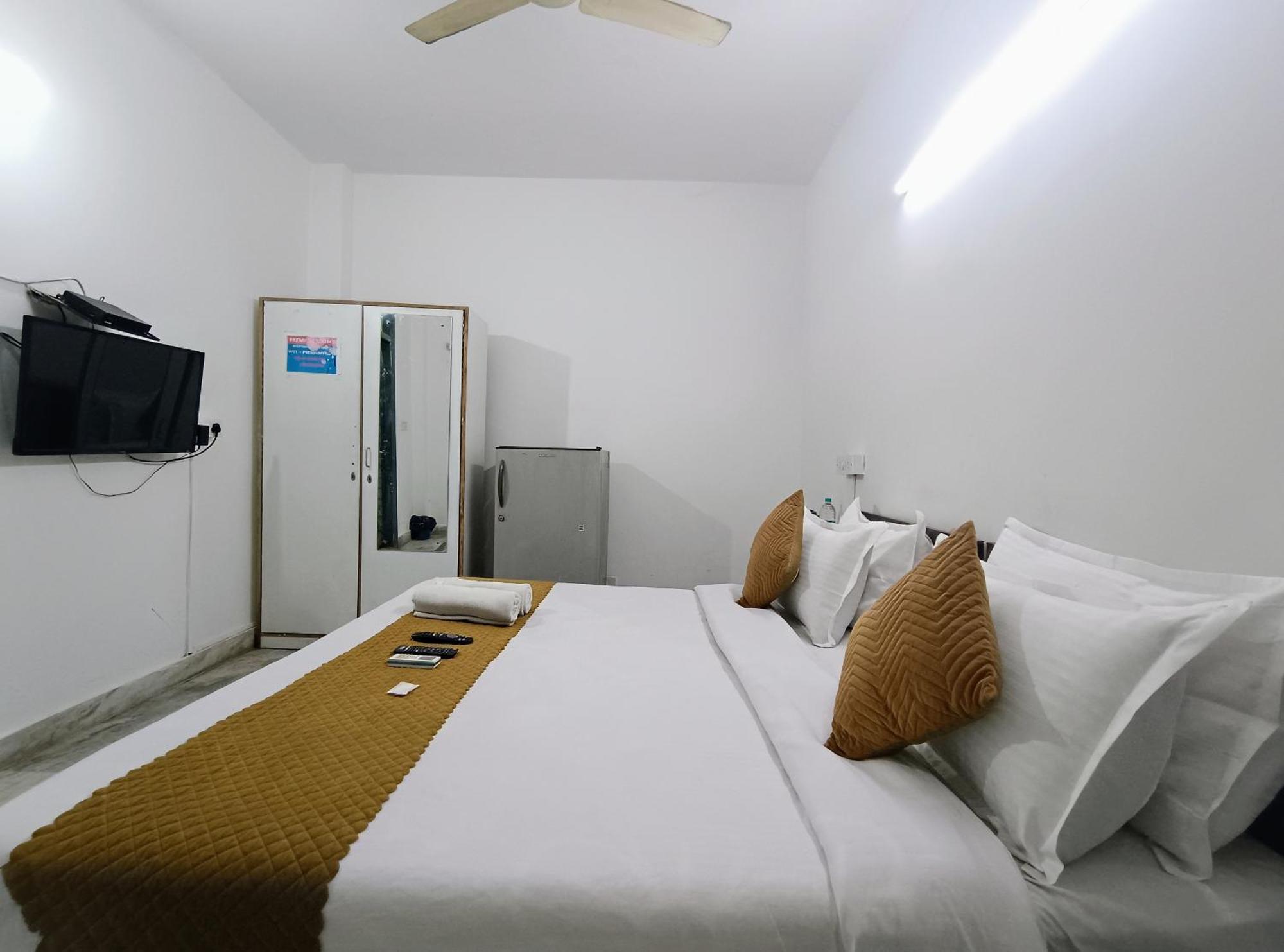 Hotel Hauz Khas Fort View Nowe Delhi Zewnętrze zdjęcie