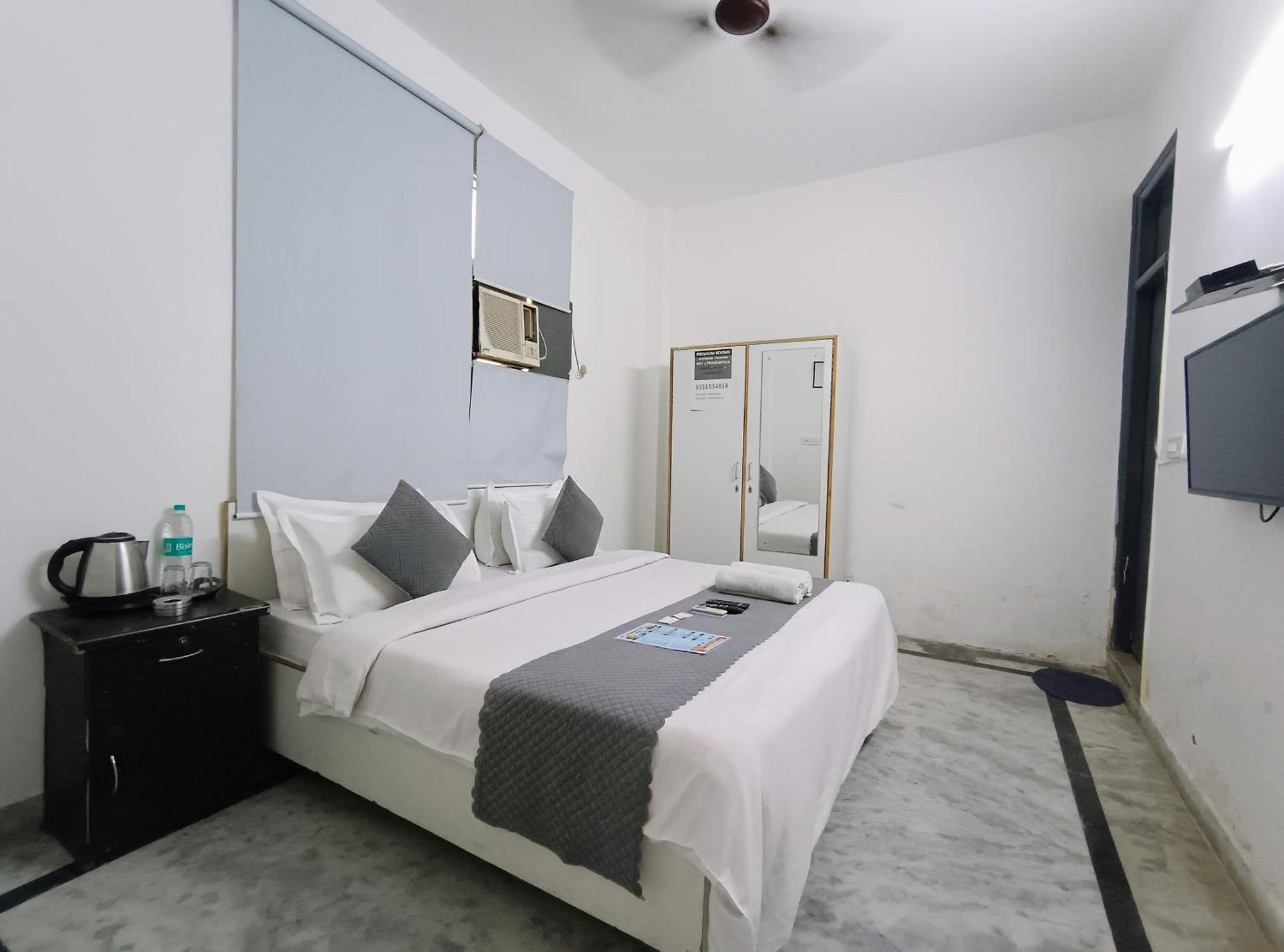 Hotel Hauz Khas Fort View Nowe Delhi Zewnętrze zdjęcie