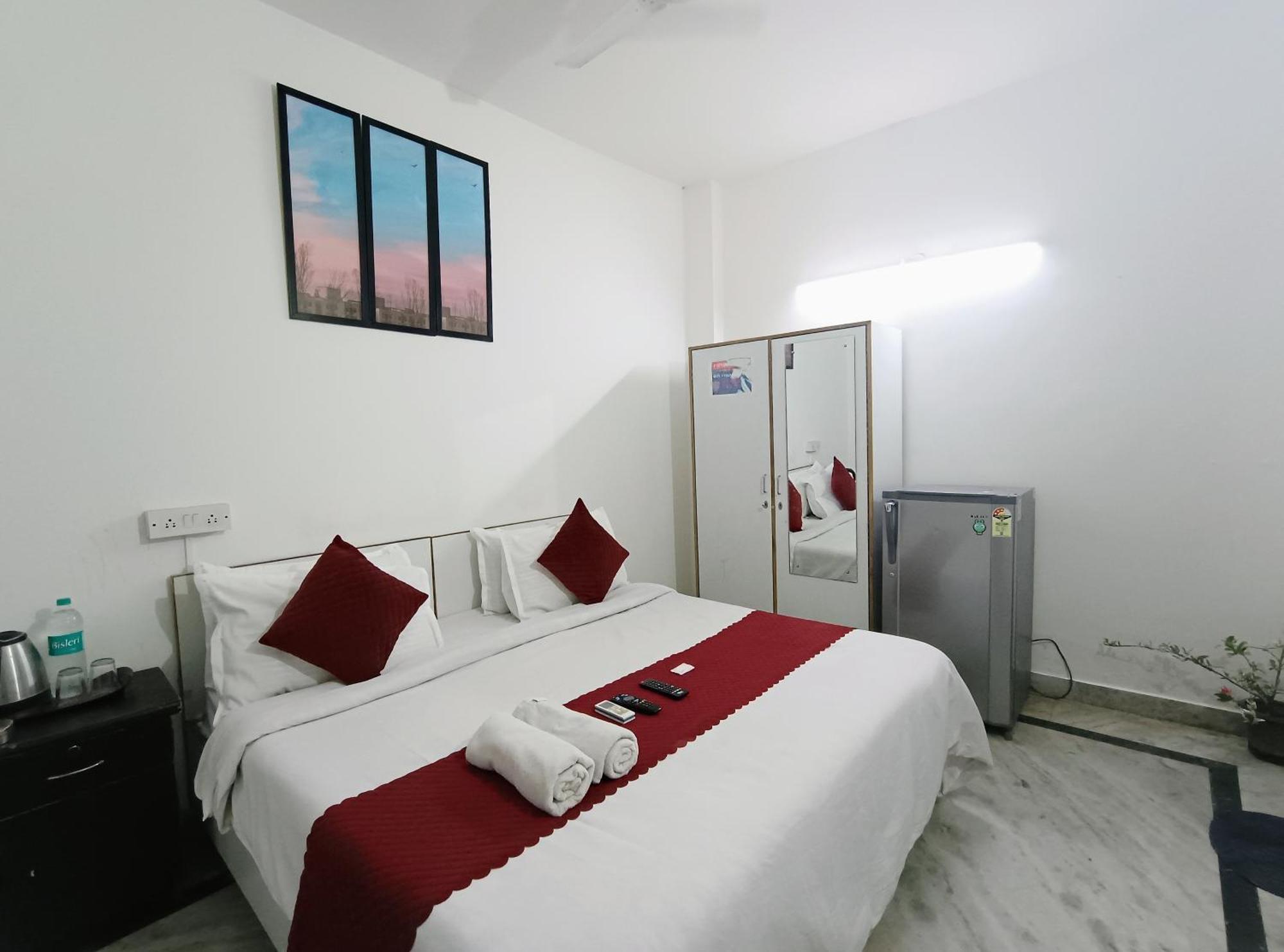 Hotel Hauz Khas Fort View Nowe Delhi Zewnętrze zdjęcie