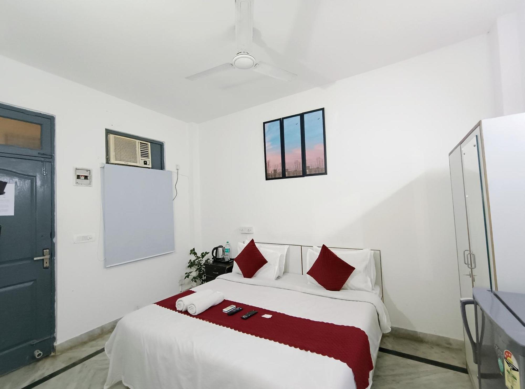 Hotel Hauz Khas Fort View Nowe Delhi Zewnętrze zdjęcie