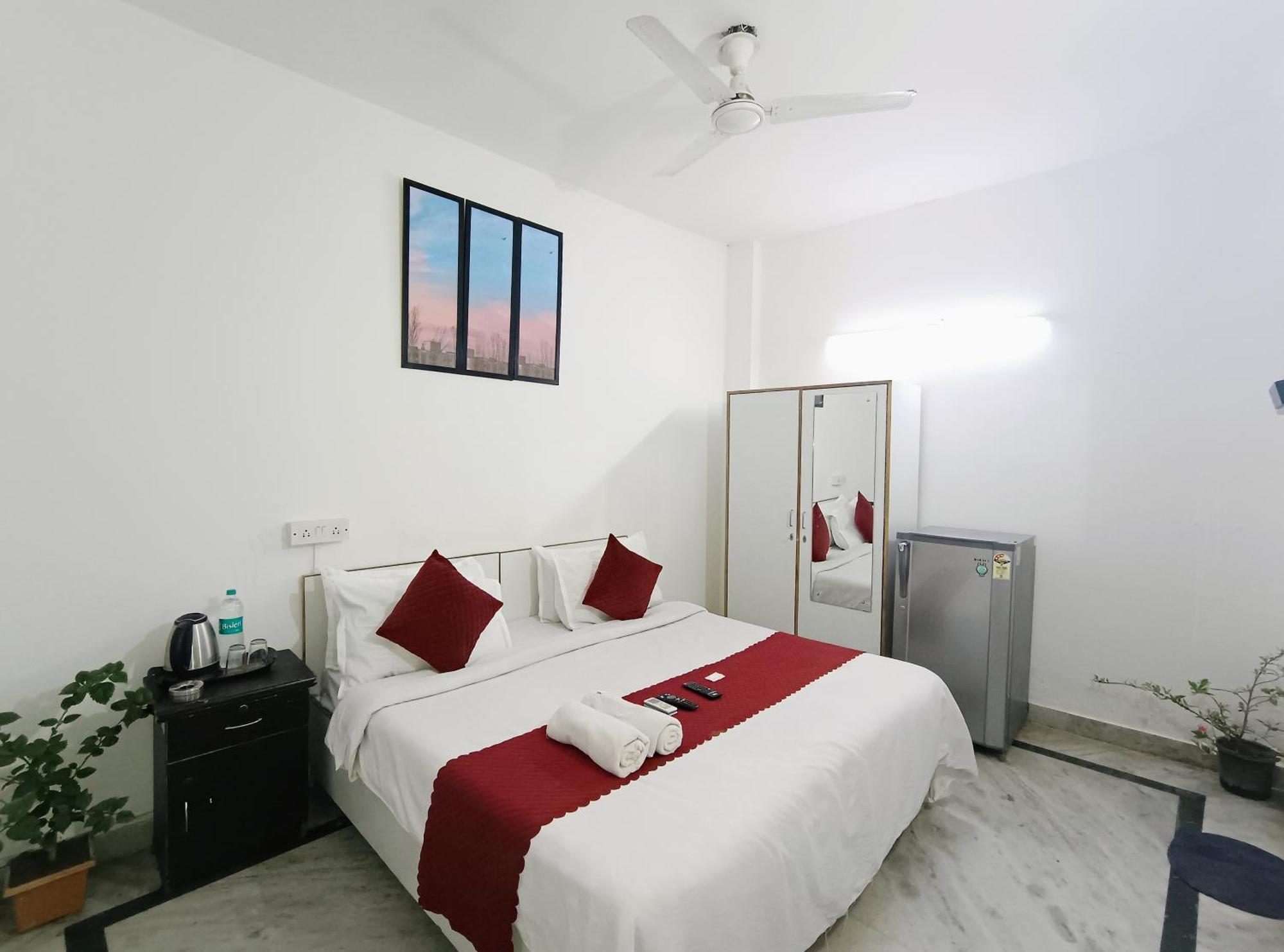 Hotel Hauz Khas Fort View Nowe Delhi Zewnętrze zdjęcie