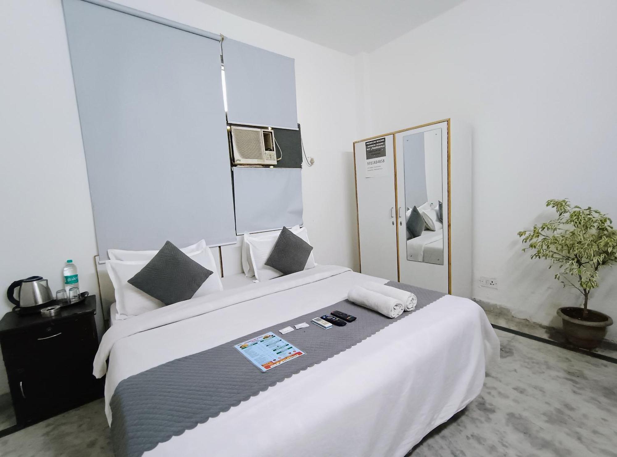 Hotel Hauz Khas Fort View Nowe Delhi Zewnętrze zdjęcie